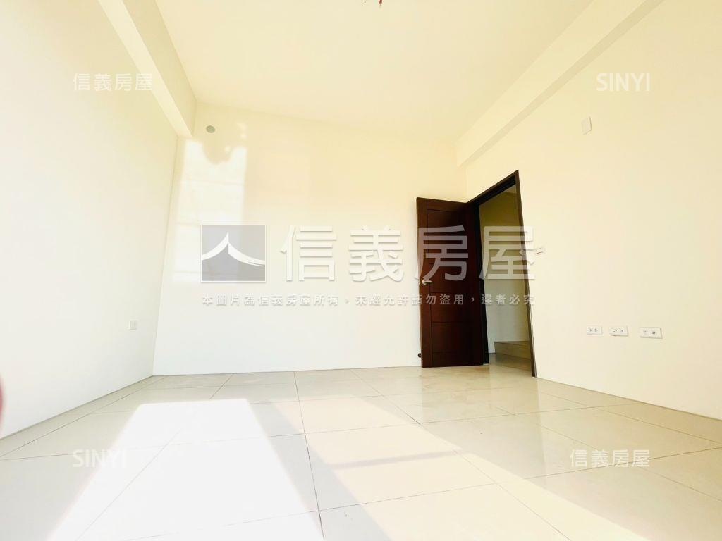 富麗家園５房大面寬全新墅房屋室內格局與周邊環境
