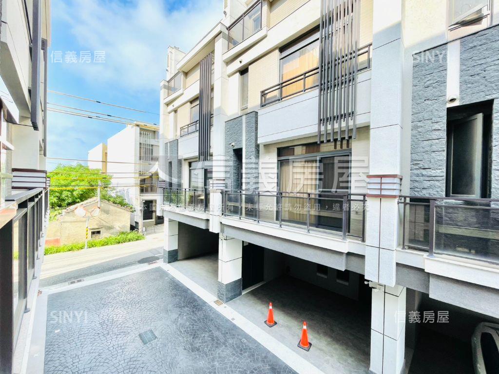 富麗家園５房大面寬全新墅房屋室內格局與周邊環境