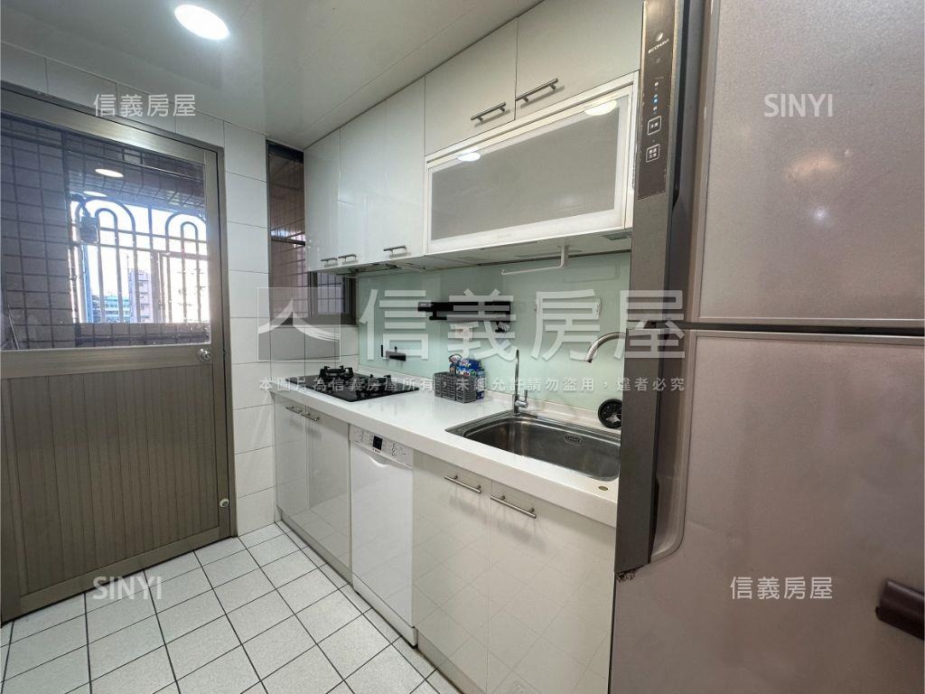 中視重劃區★電梯三房房屋室內格局與周邊環境