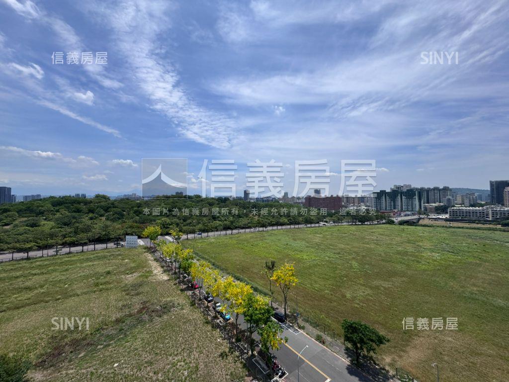 高樓景觀採光三房平車房屋室內格局與周邊環境