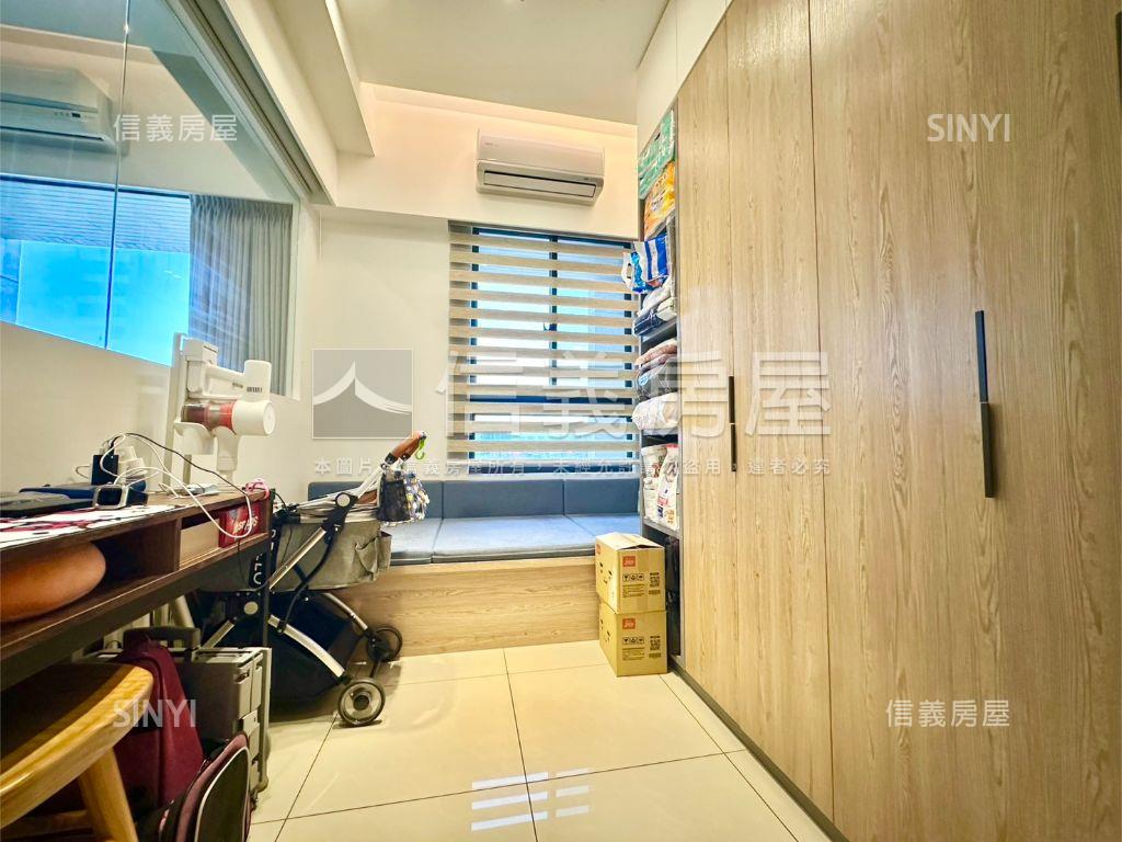 芯花開面校園三房車位房屋室內格局與周邊環境