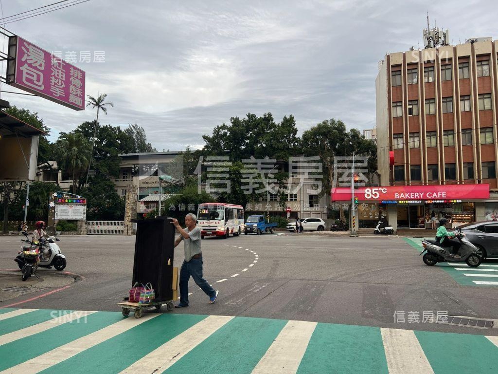 巴黎春天大三房平面車位房屋室內格局與周邊環境