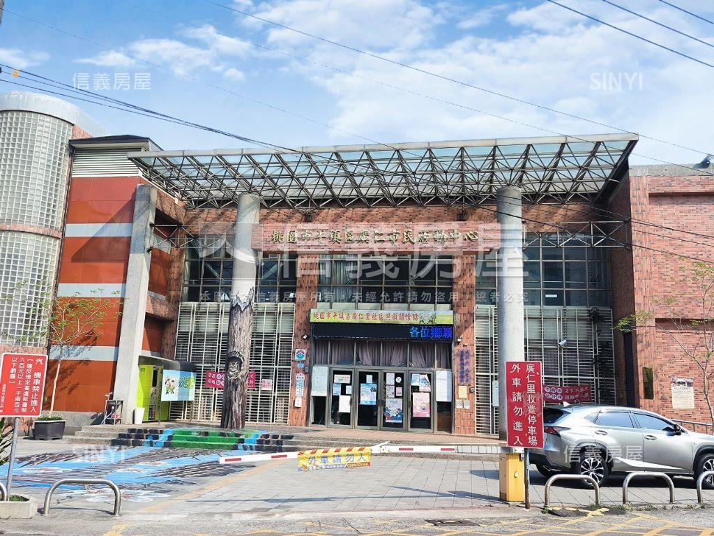 巴黎春天大三房平面車位房屋室內格局與周邊環境