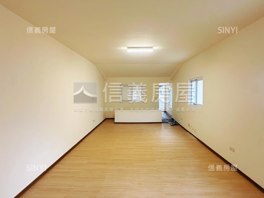 近鳳山大東捷運宅整新透天房屋室內格局與周邊環境