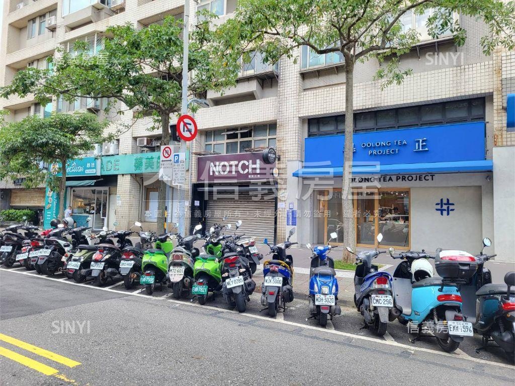 內科人潮面寬雙店面房屋室內格局與周邊環境