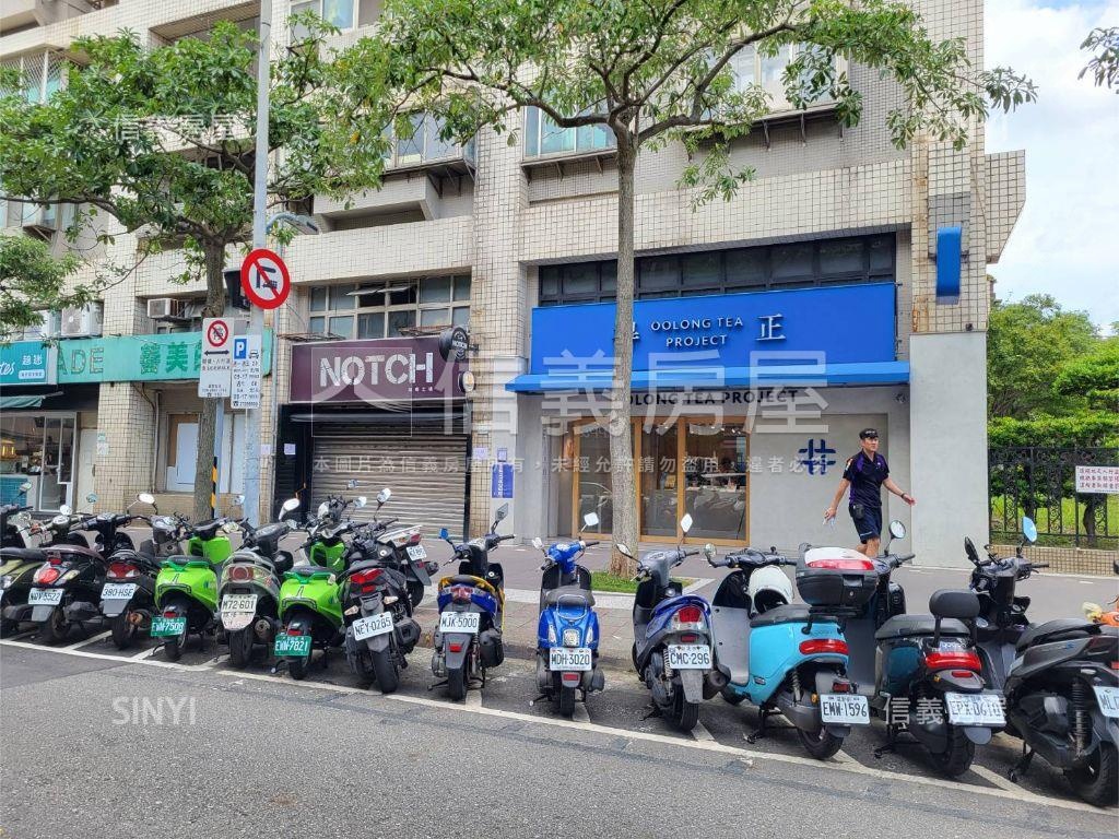 內科人潮面寬雙店面房屋室內格局與周邊環境