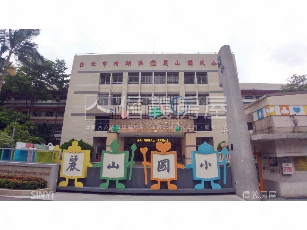 內科人潮面寬雙店面房屋室內格局與周邊環境