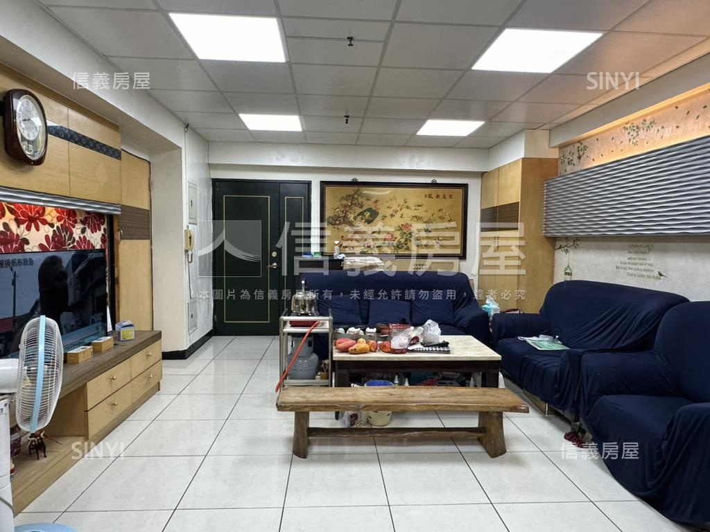 中山南路四房雙車位房屋室內格局與周邊環境