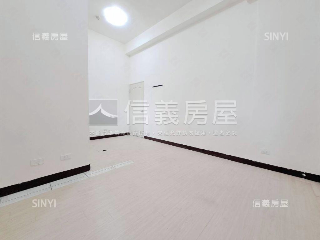 中正大業電梯平面車位房屋室內格局與周邊環境