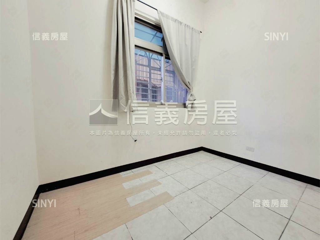 中正大業電梯平面車位房屋室內格局與周邊環境