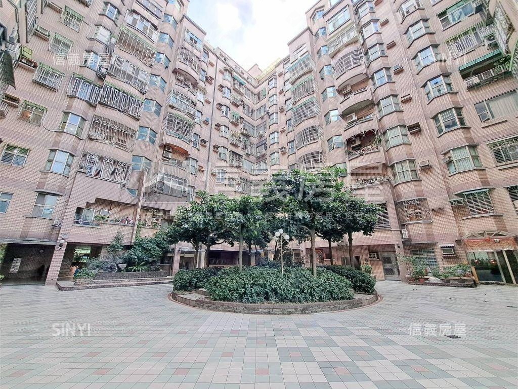 中正大業電梯平面車位房屋室內格局與周邊環境