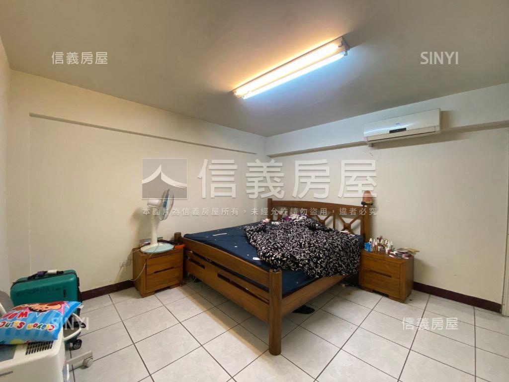 邊間◆三面採光挑高別墅房屋室內格局與周邊環境
