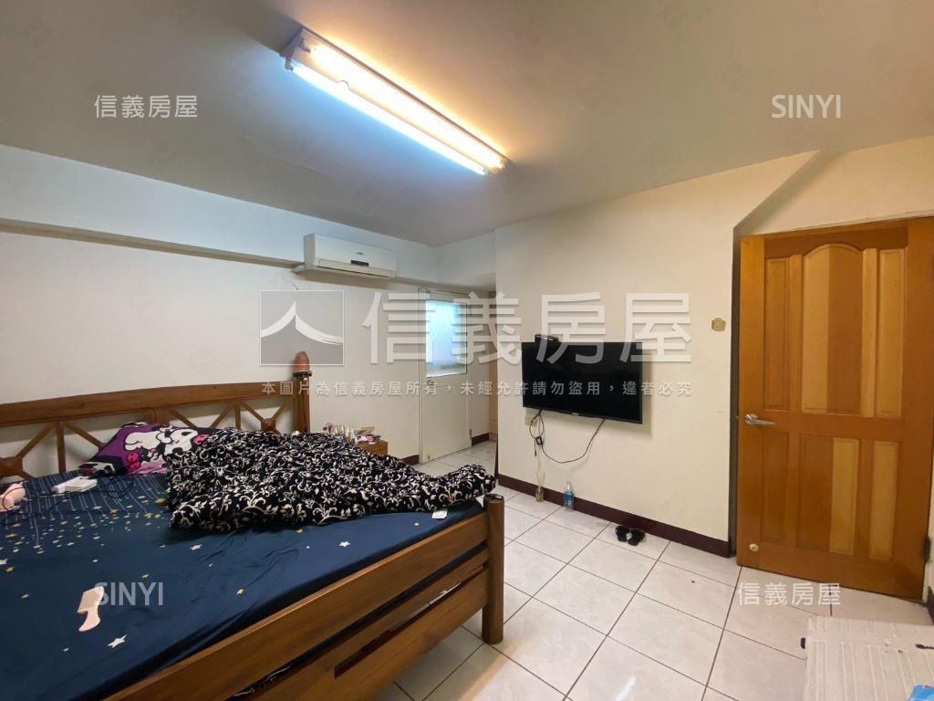 邊間◆三面採光挑高別墅房屋室內格局與周邊環境