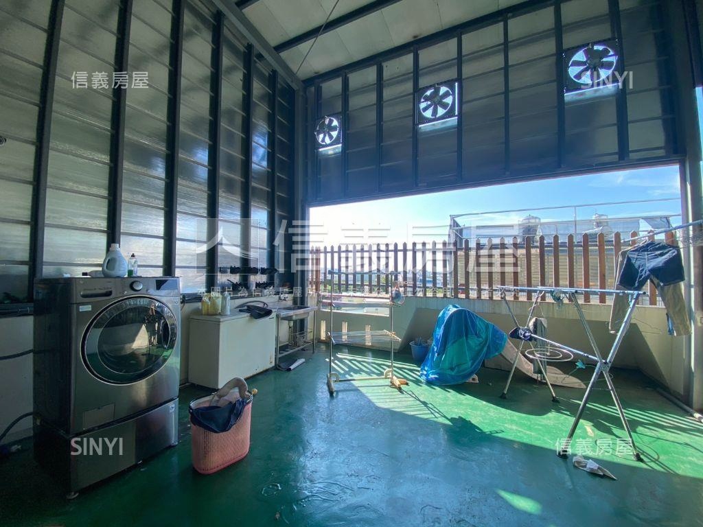 邊間◆三面採光挑高別墅房屋室內格局與周邊環境