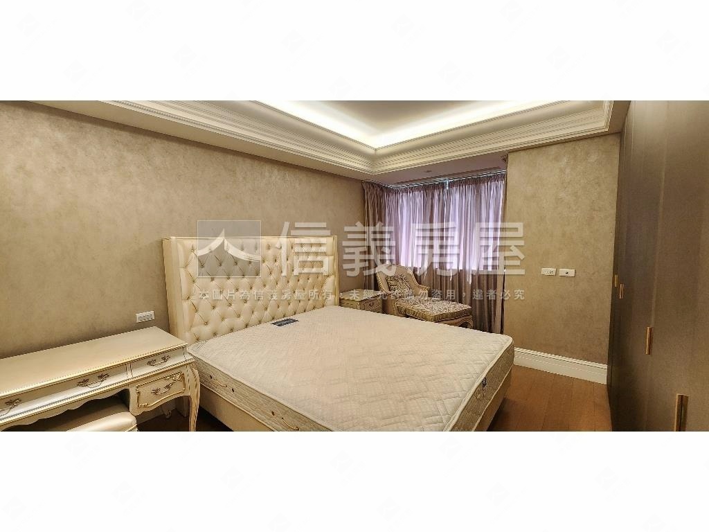 稀有凱廈後棟高樓美景房屋室內格局與周邊環境