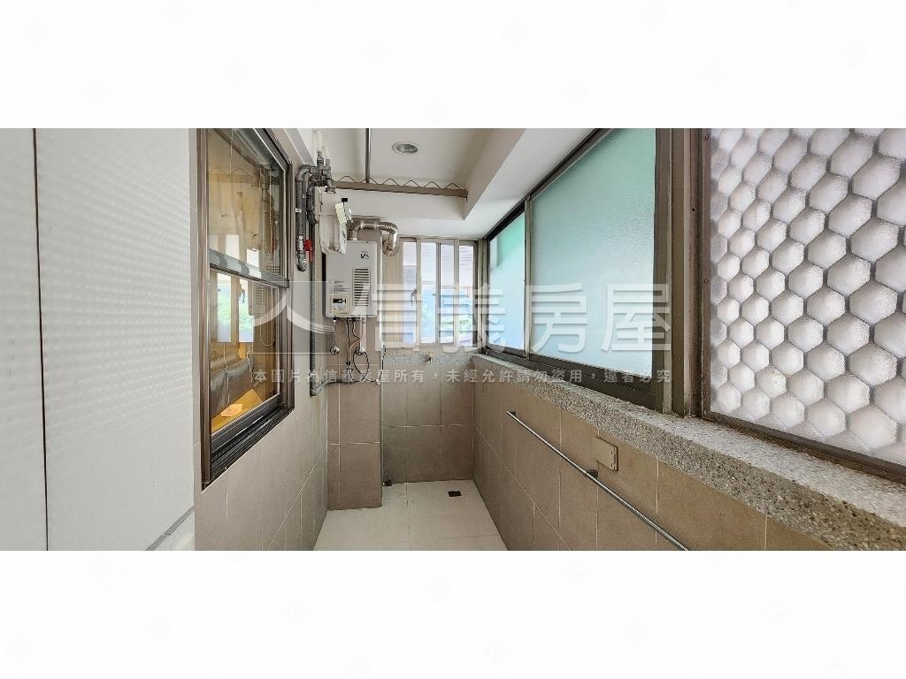 稀有凱廈後棟高樓美景房屋室內格局與周邊環境