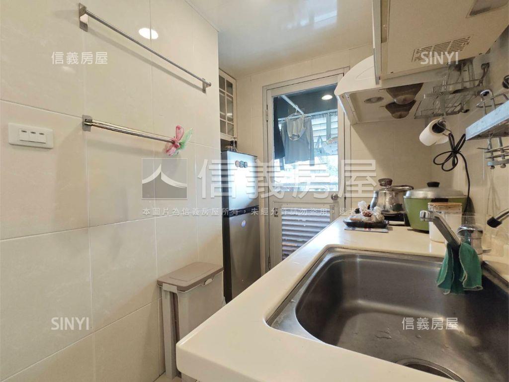 百合美景兩房車位房屋室內格局與周邊環境