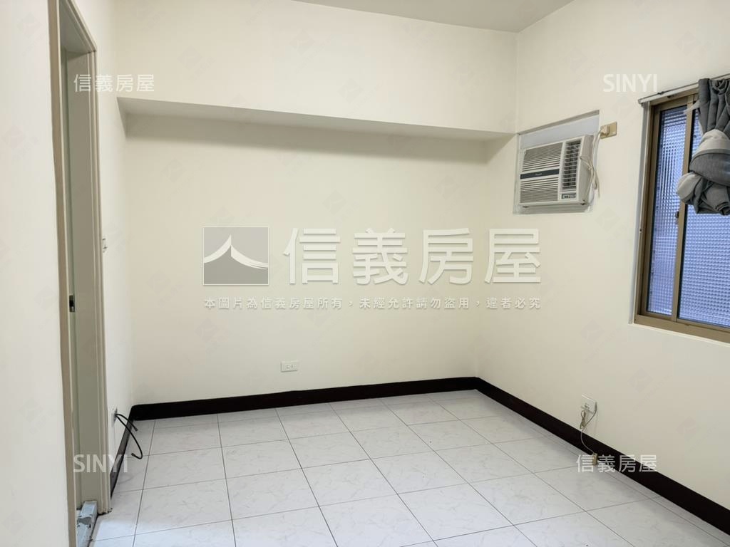 榮富都特三房車位房屋室內格局與周邊環境