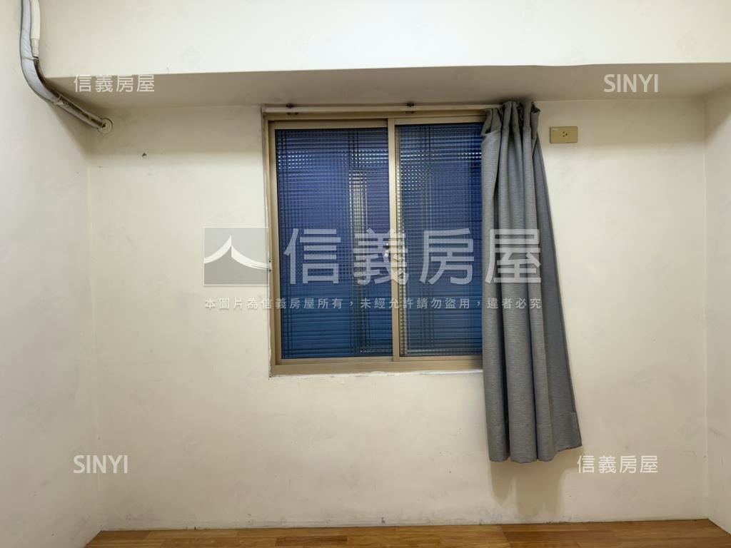 榮富都特三房車位房屋室內格局與周邊環境