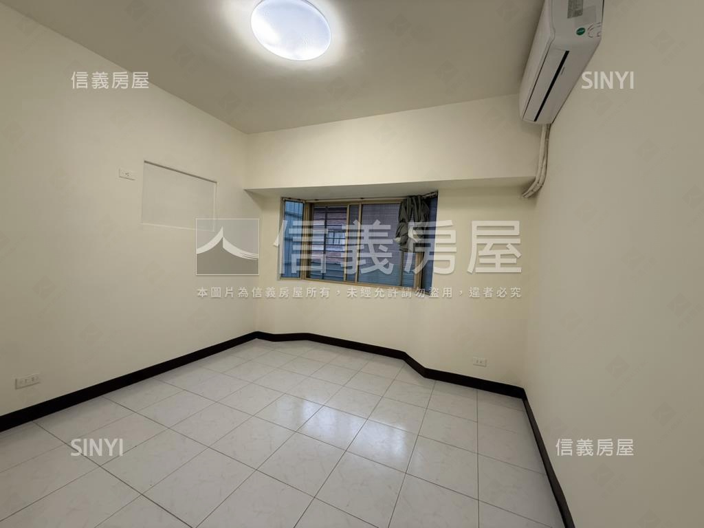 榮富都特三房車位房屋室內格局與周邊環境