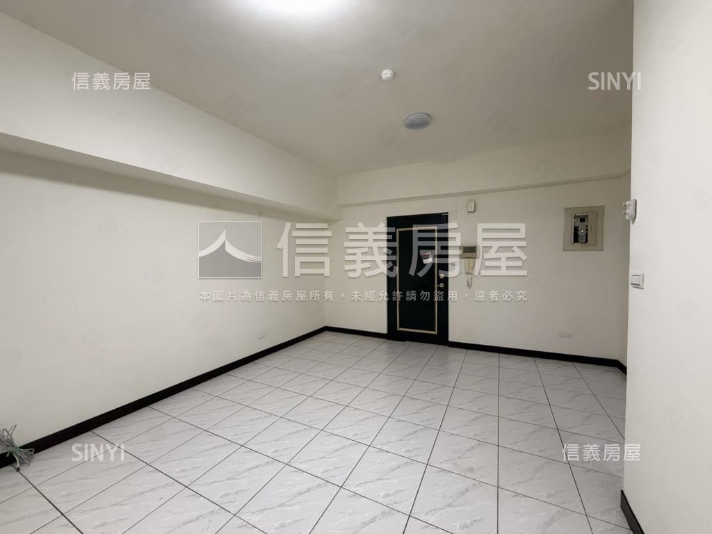 榮富都特三房車位房屋室內格局與周邊環境