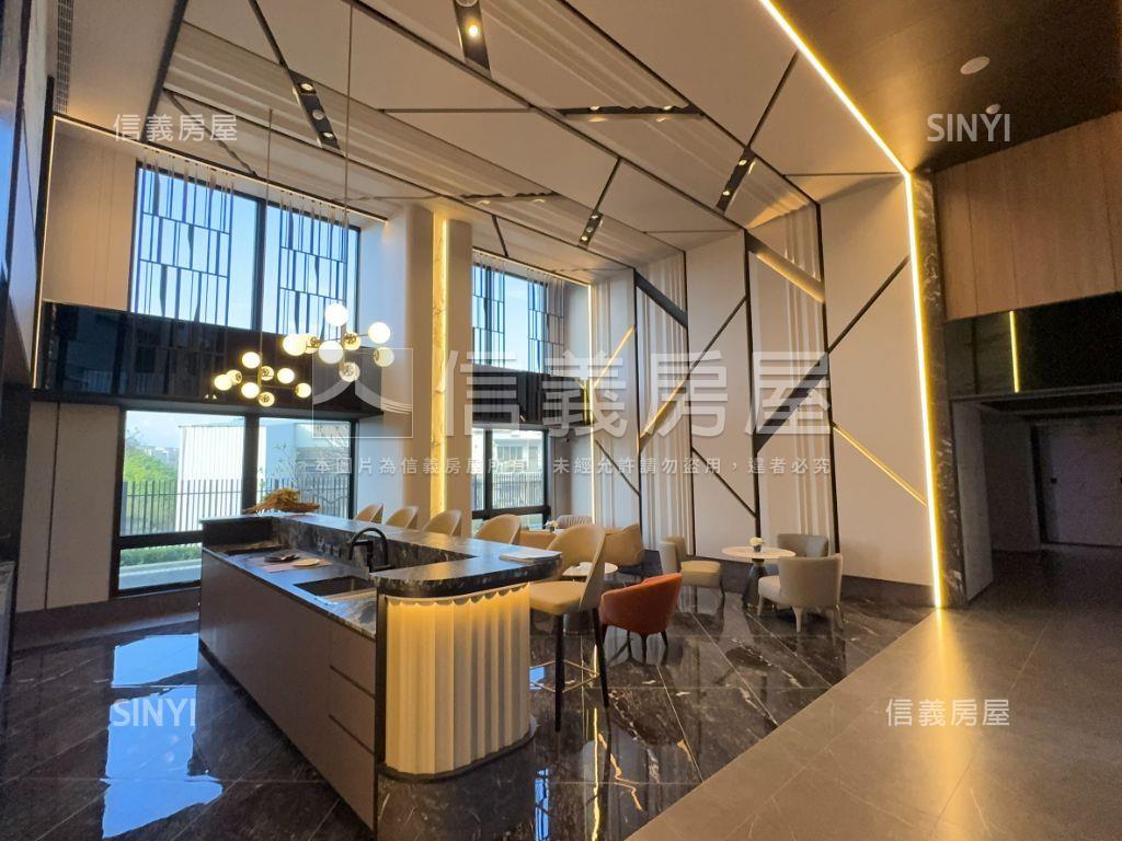 近中科次頂樓視野兩房平車房屋室內格局與周邊環境