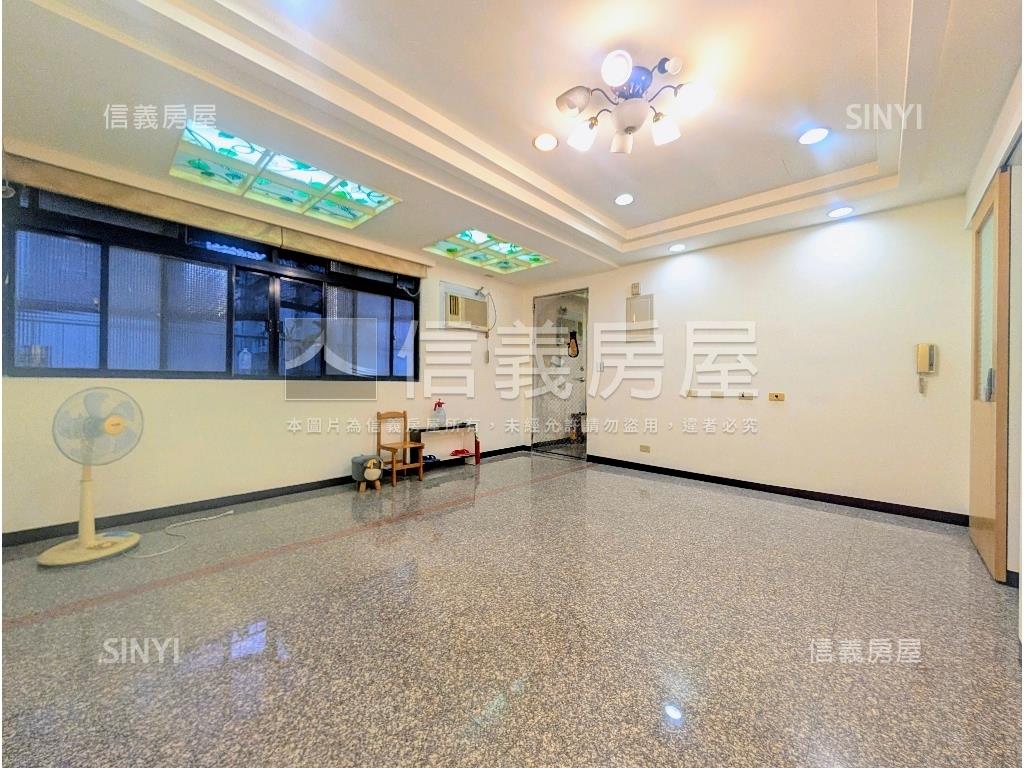 邊間黃金三樓美寓房屋室內格局與周邊環境