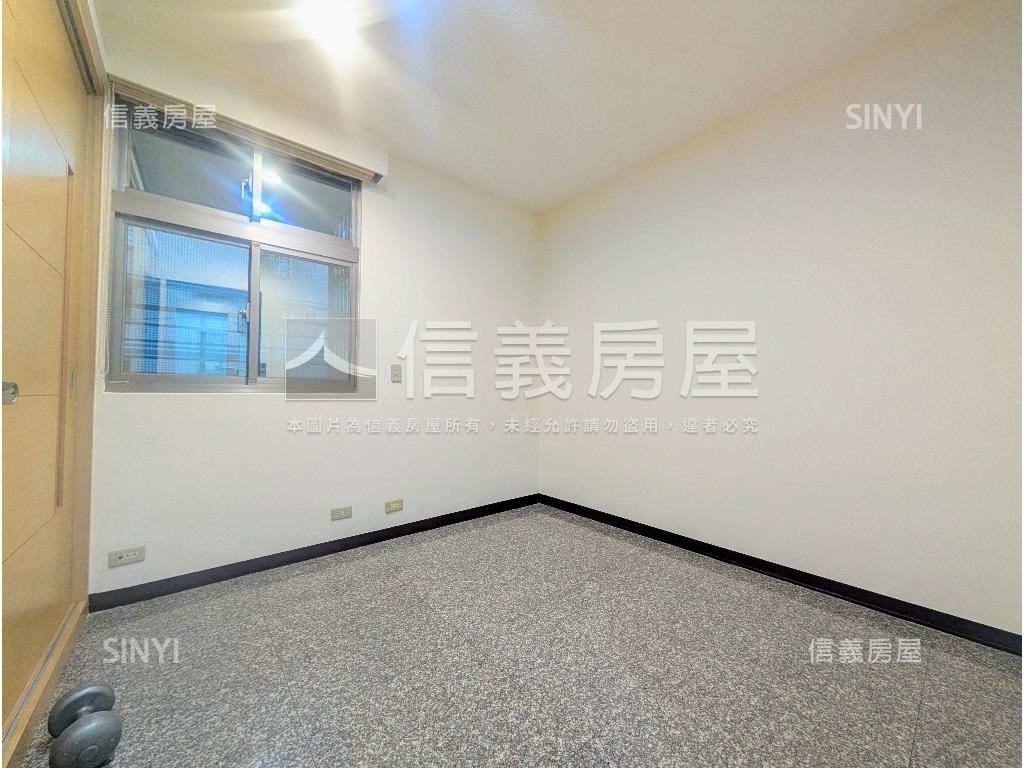 邊間黃金三樓美寓房屋室內格局與周邊環境