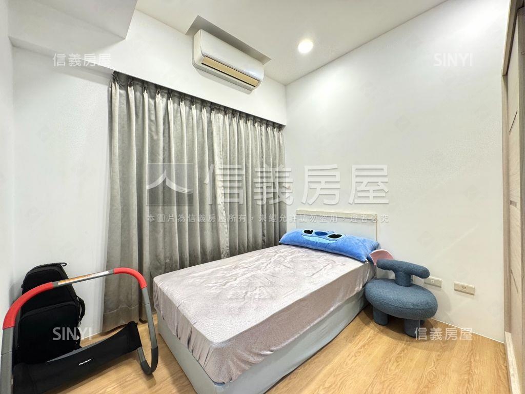 入主七期市政愛敦閣看這間房屋室內格局與周邊環境