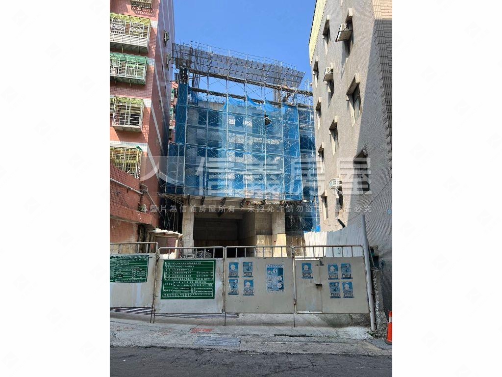 一抹綠稀有大兩房車位房屋室內格局與周邊環境