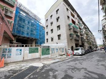 一抹綠稀有大兩房車位