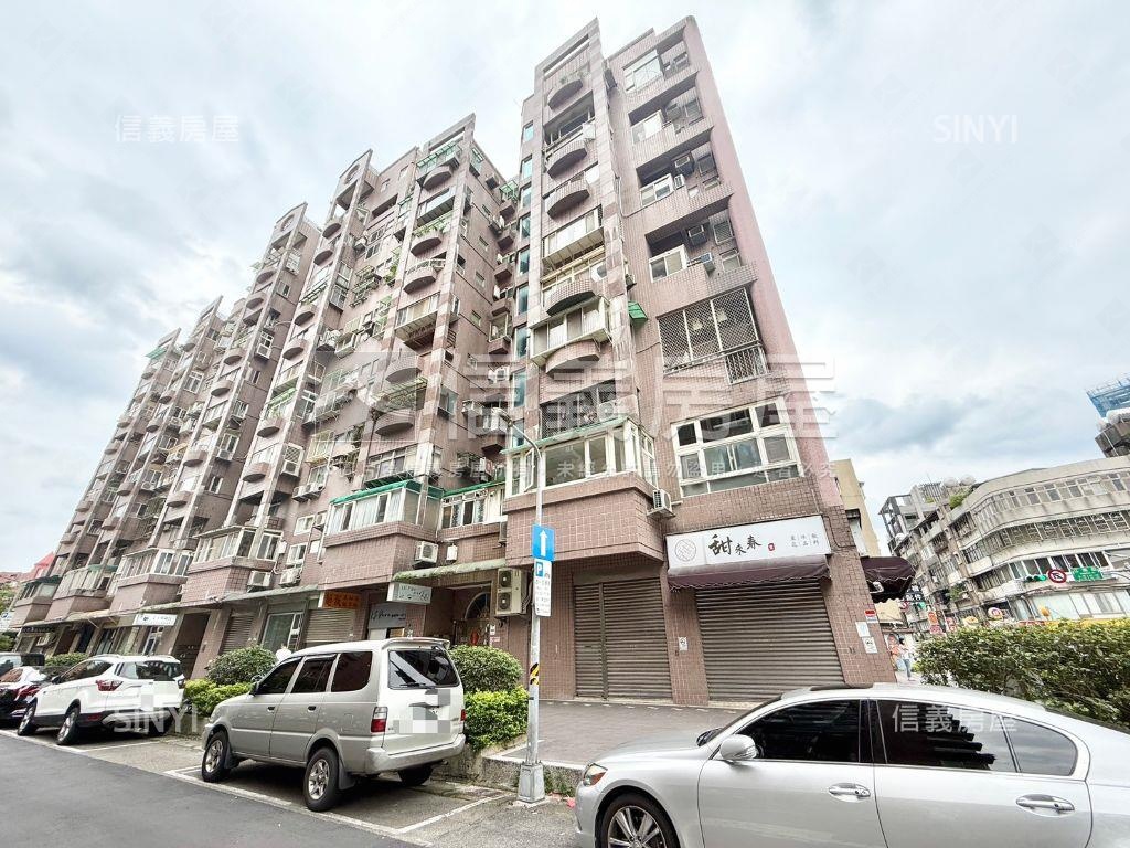 近捷運內科稀有釋出電梯宅房屋室內格局與周邊環境
