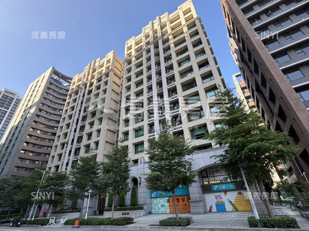 達麗首席邊間兩房車位房屋室內格局與周邊環境