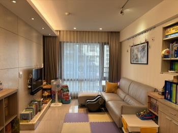 達麗首席邊間兩房車位