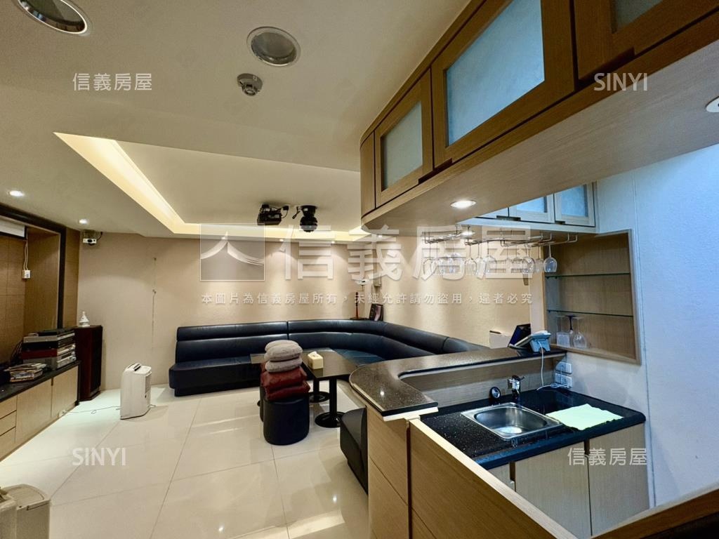 精裝百坪三面採光電梯別墅房屋室內格局與周邊環境