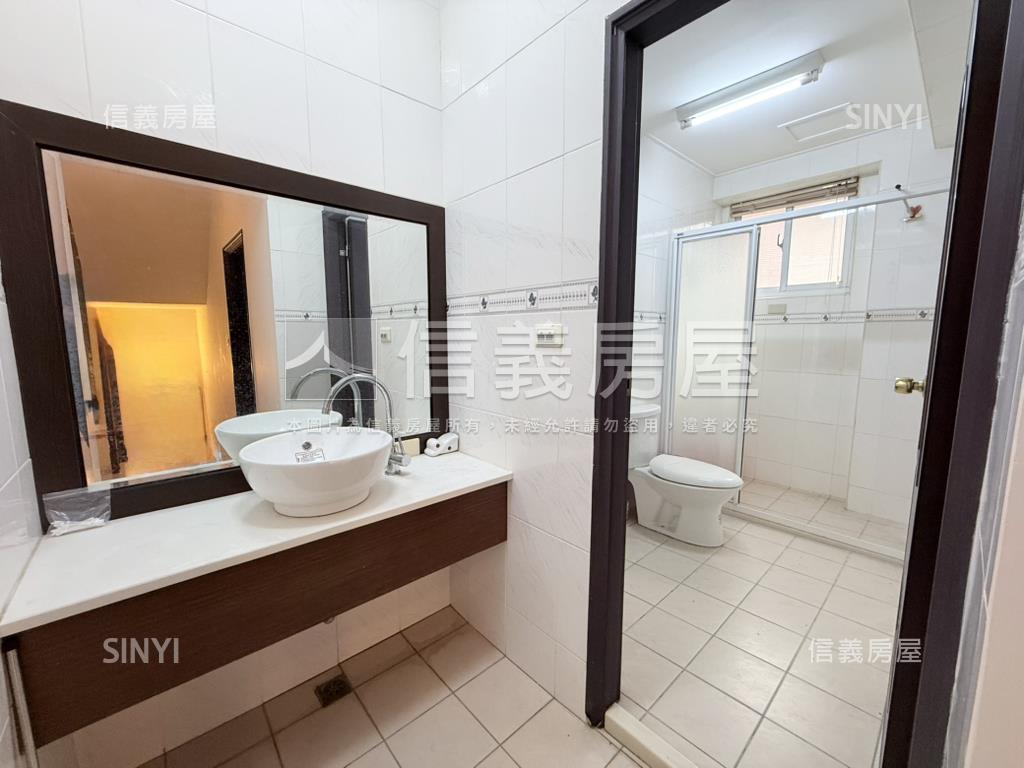 富強尊榮邊間質感透天房屋室內格局與周邊環境