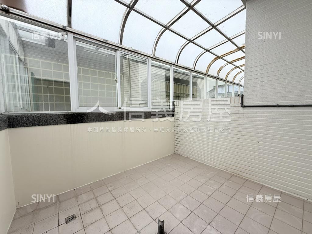 富強尊榮邊間質感透天房屋室內格局與周邊環境