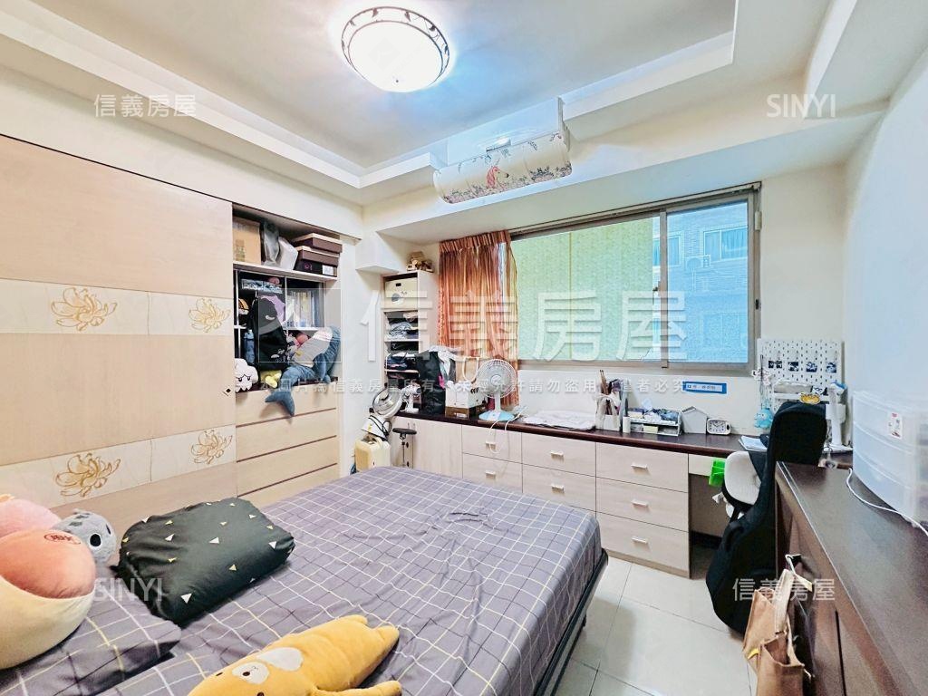 專任竹城富士邊間三房車位房屋室內格局與周邊環境