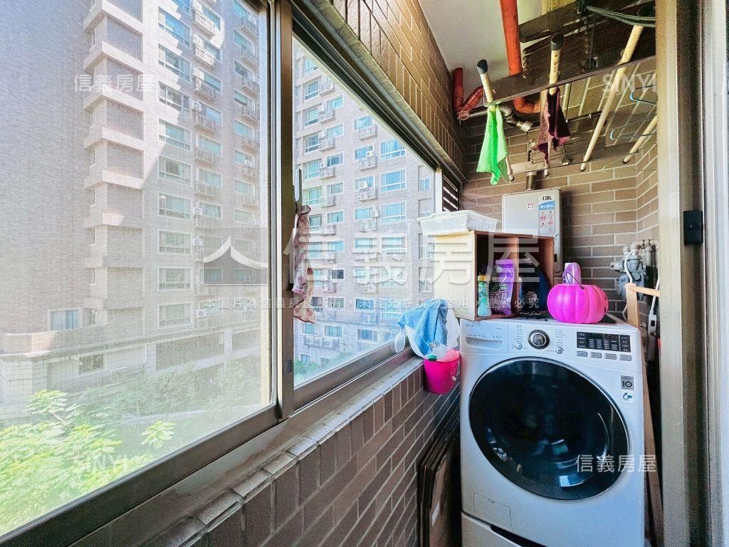 專任竹城富士邊間三房車位房屋室內格局與周邊環境