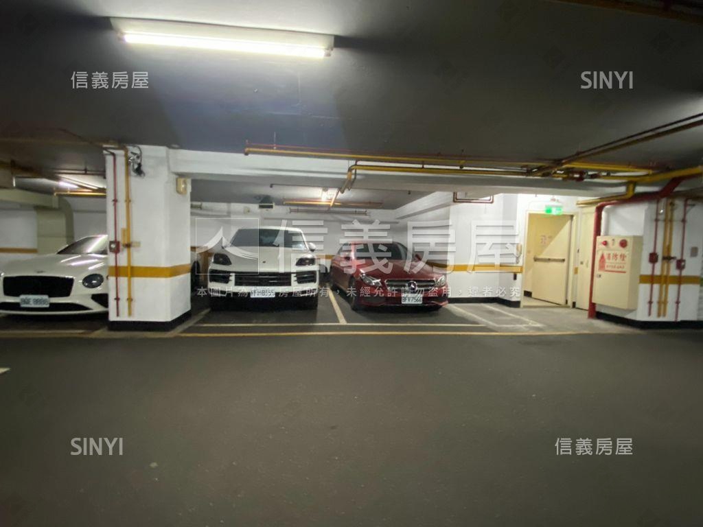 麗寶科技辦公店面１樓房屋室內格局與周邊環境