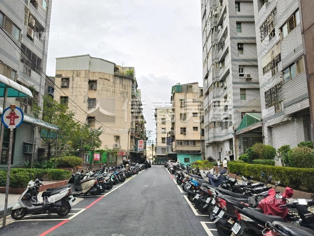 來了來了首購新婚族上車了房屋室內格局與周邊環境