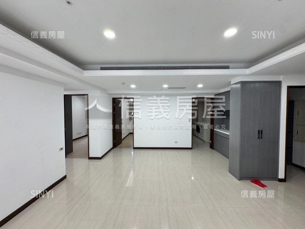 閱世界｜稀有四房平面車位房屋室內格局與周邊環境