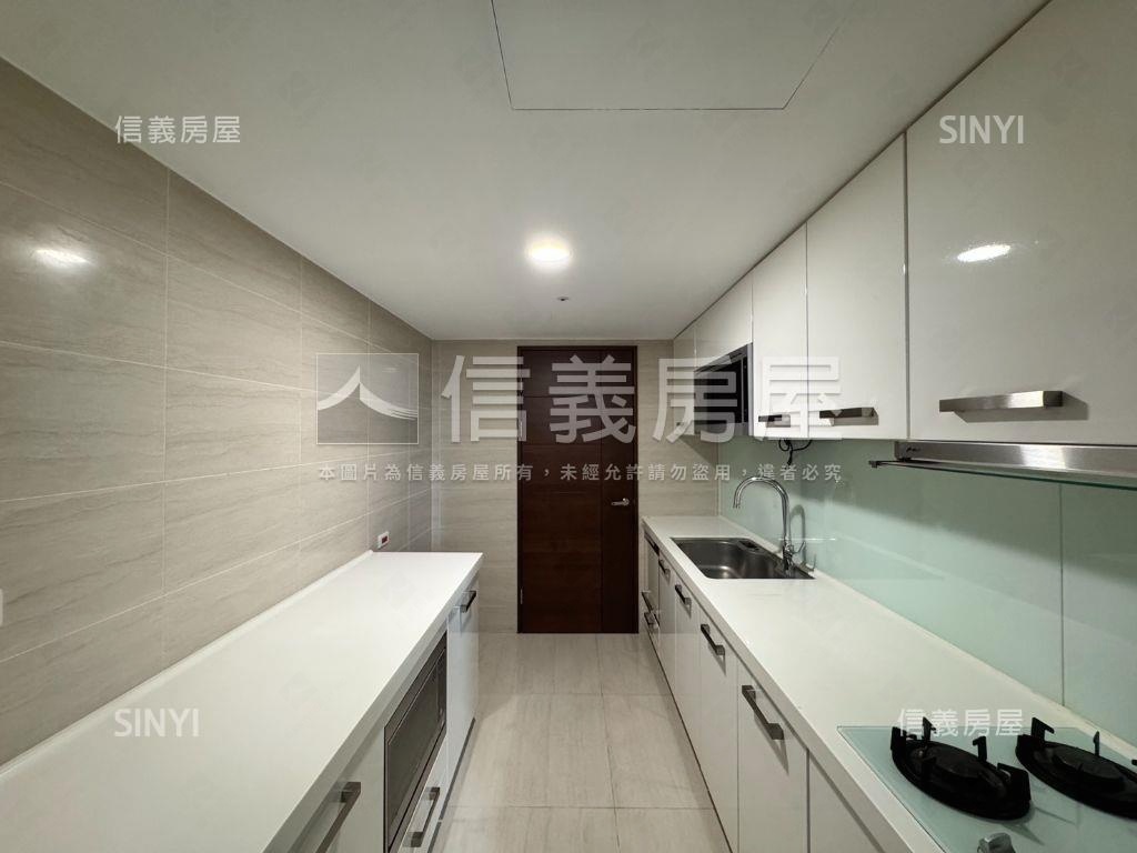 閱世界｜稀有四房平面車位房屋室內格局與周邊環境