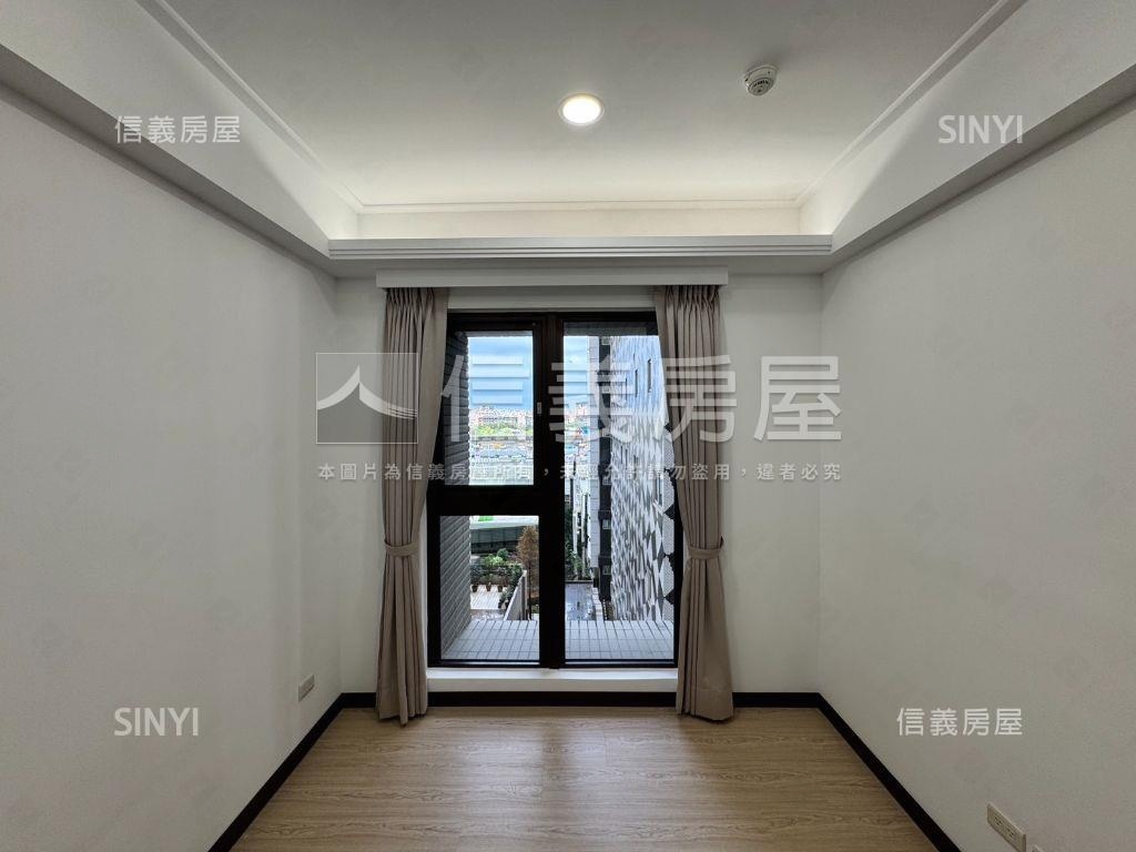 閱世界｜稀有四房平面車位房屋室內格局與周邊環境