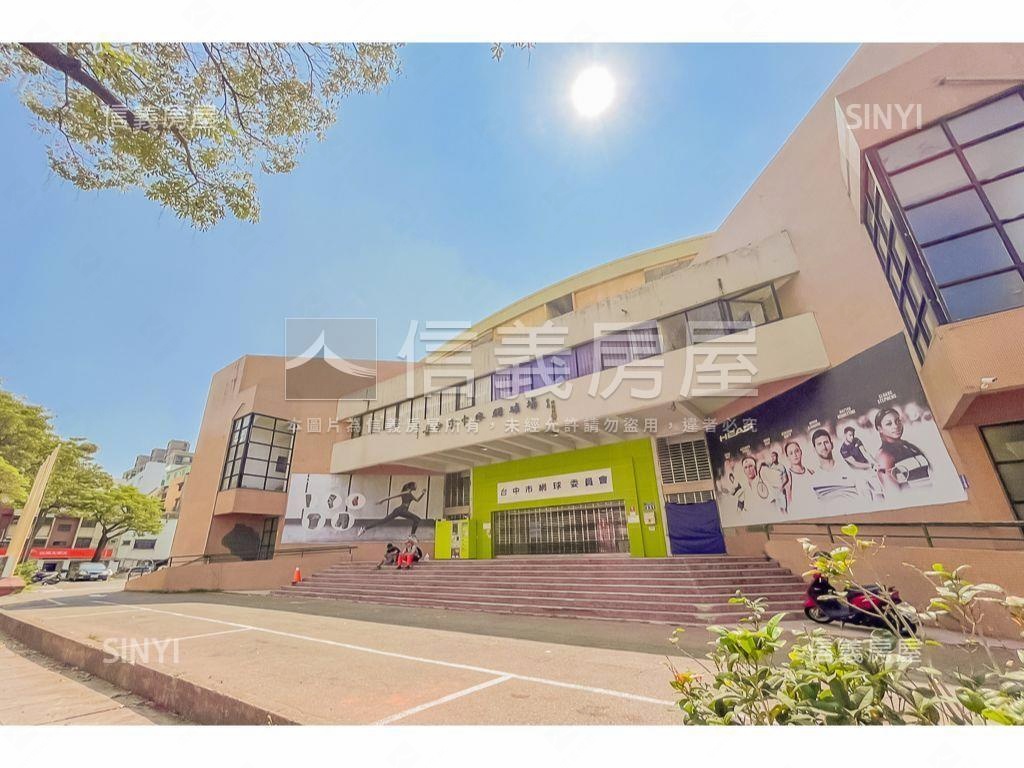 近１４期永尚承真三房平車房屋室內格局與周邊環境