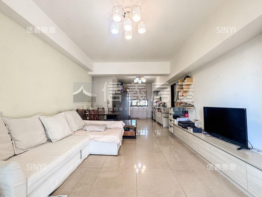 公園首排中高樓四房平車房屋室內格局與周邊環境