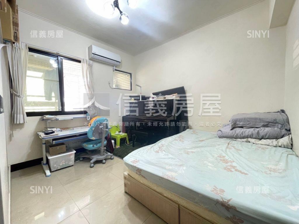 公園首排中高樓四房平車房屋室內格局與周邊環境