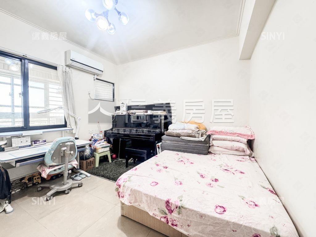 公園首排中高樓四房平車房屋室內格局與周邊環境