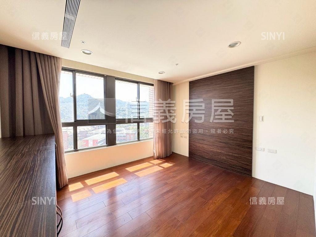 專任國美之星˙遠眺美景房屋室內格局與周邊環境