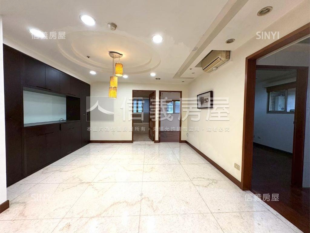 巴黎高樓景觀房屋室內格局與周邊環境